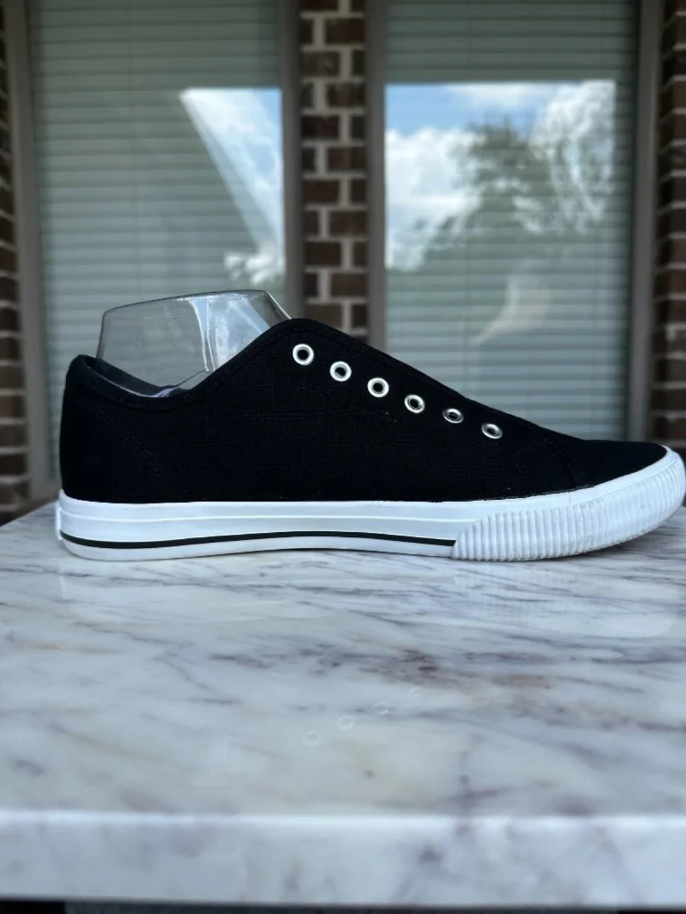 Hurley Chloe Canvas Low Top‎ Slip On Sneakers Black 1676560 Womens Size 9